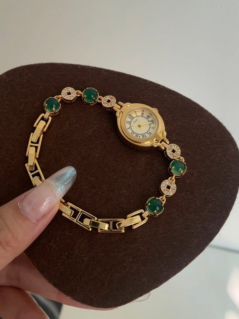 Vintage Gold Oval Small Face Bracelet Watch for Women