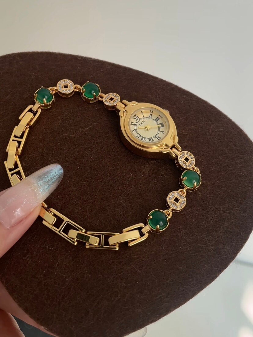 Vintage Gold Oval Small Face Bracelet Watch for Women