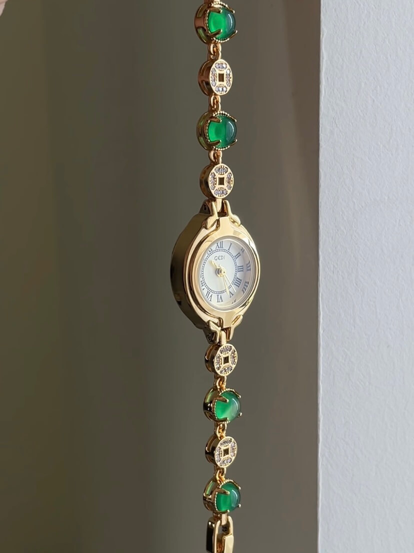 Vintage Gold Oval Small Face Bracelet Watch for Women