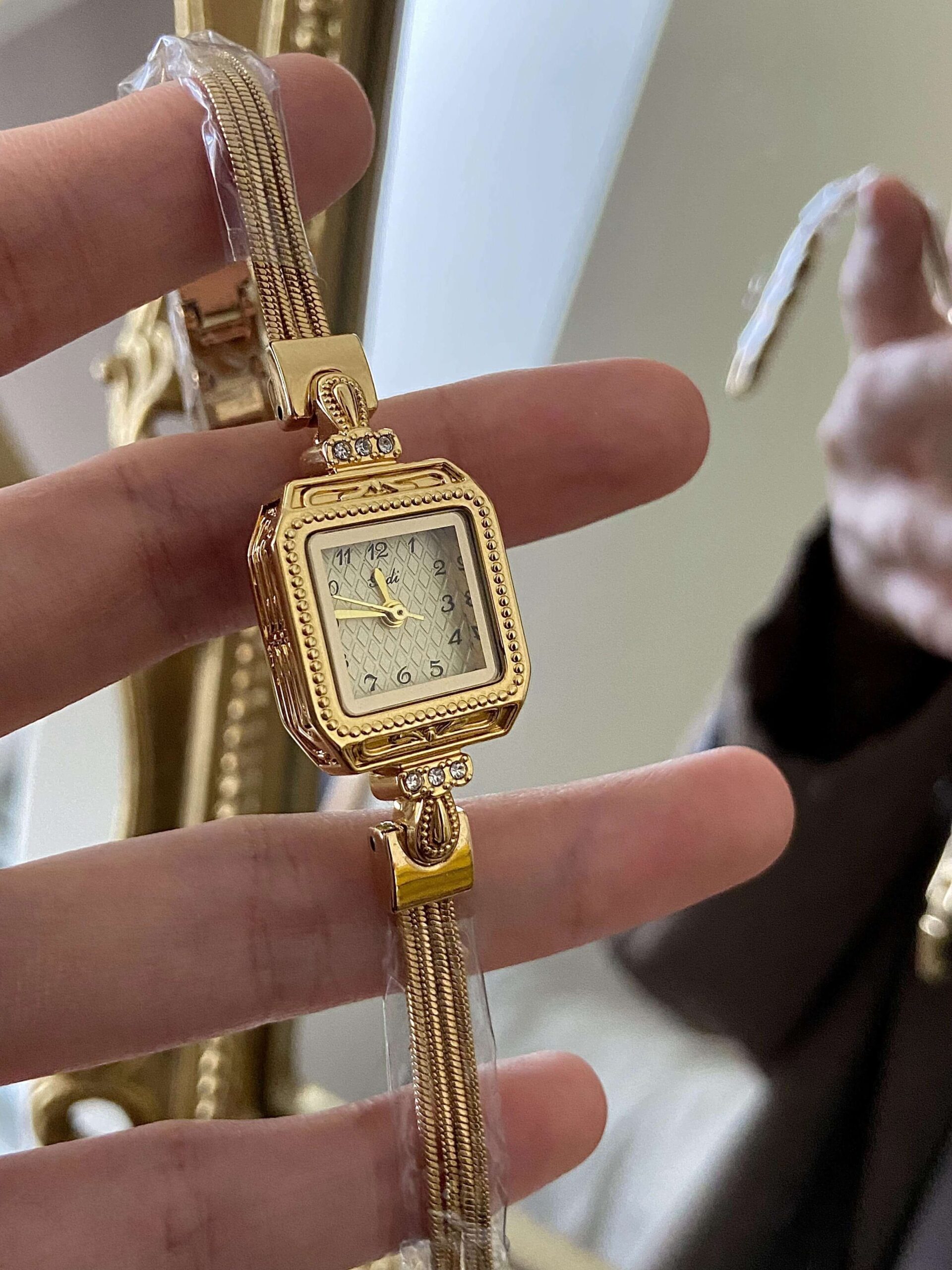 Vintage Style Small Square Face Gold Bracelet Watch