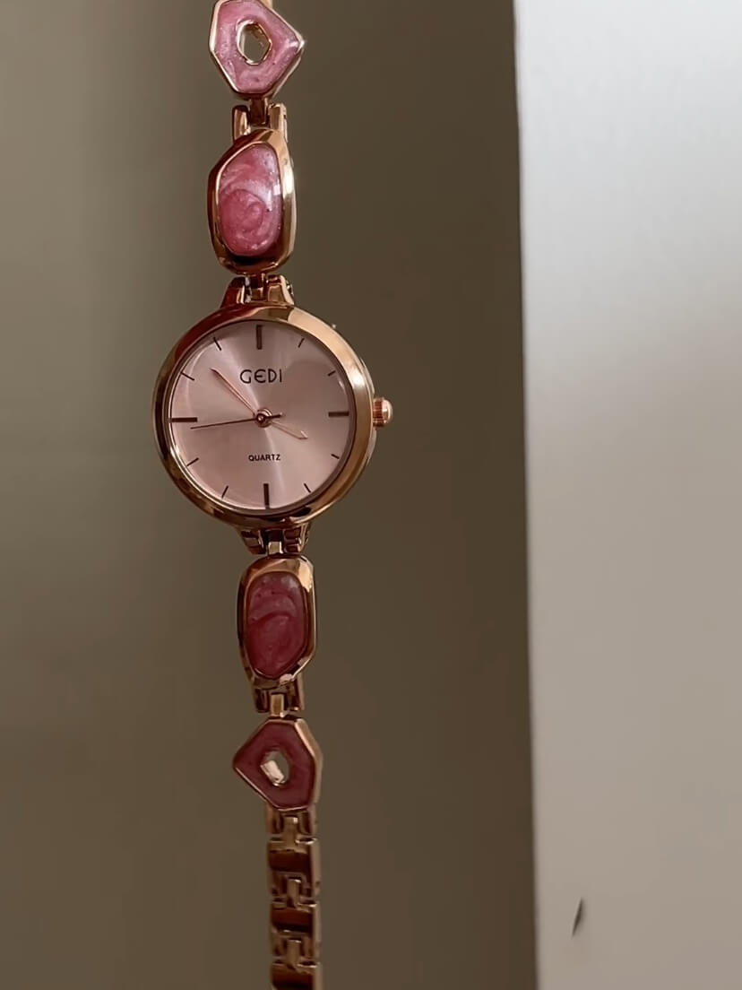 Chic Green/Pink Round Face Watch for Women