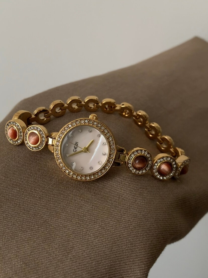 Vintage Style Natural Cat's Eye Stone Bracelet Watch