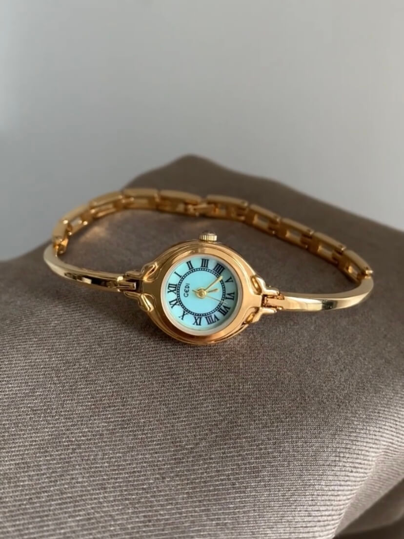 Vintage Style Gold/Silver Round Face Bracelet Watch