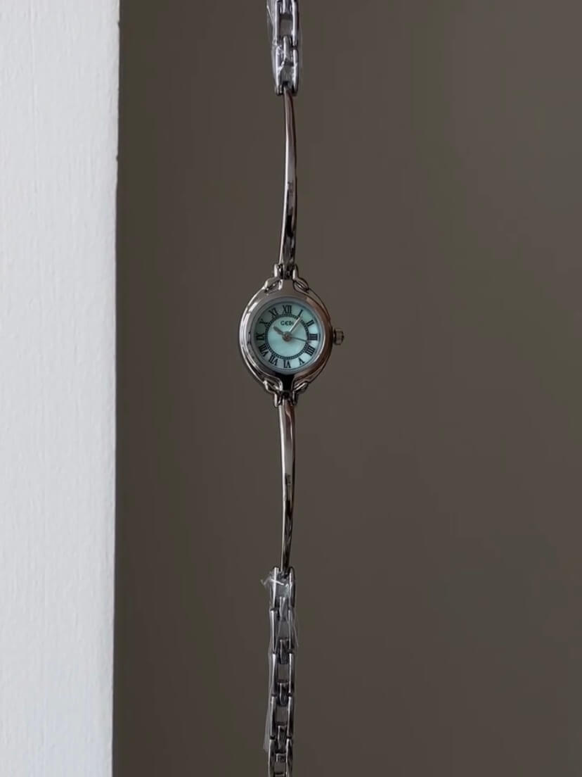 Vintage Style Gold/Silver Round Face Bracelet Watch