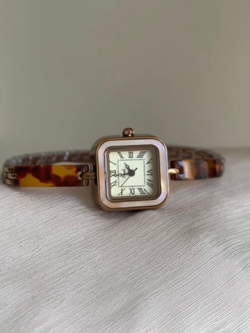 Vintage Gold Square Face Bracelet Watch For Women