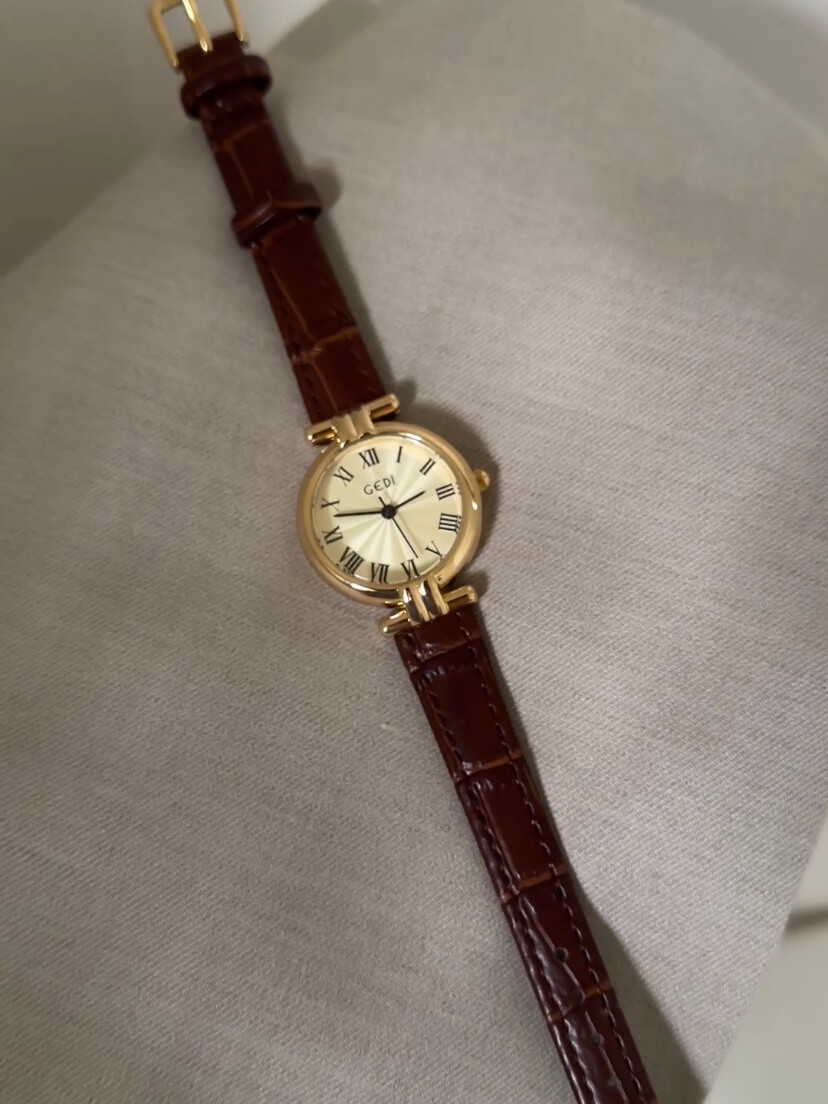 Classic Gold/Silver Round Face Balck Leather Watch