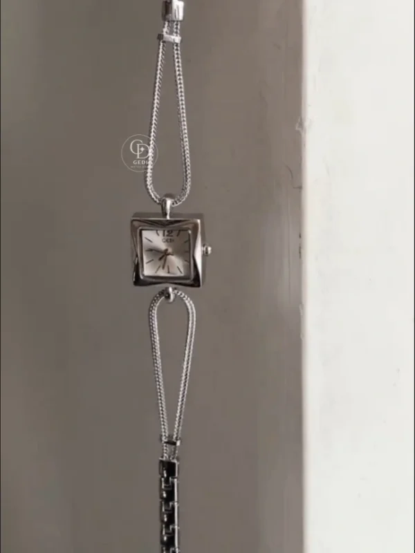 Minimalist Square Face Gold/Silver Chain Bracelet Watch for Women