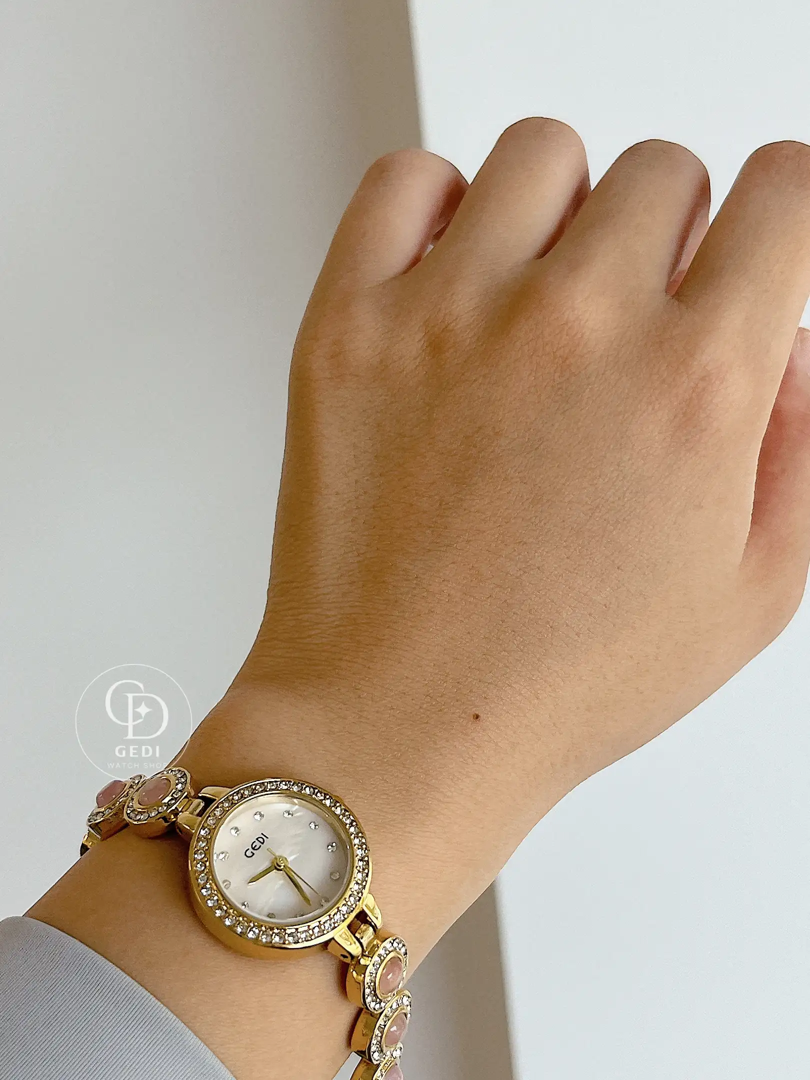 Vintage Style Natural Cat's Eye Stone Bracelet Watch