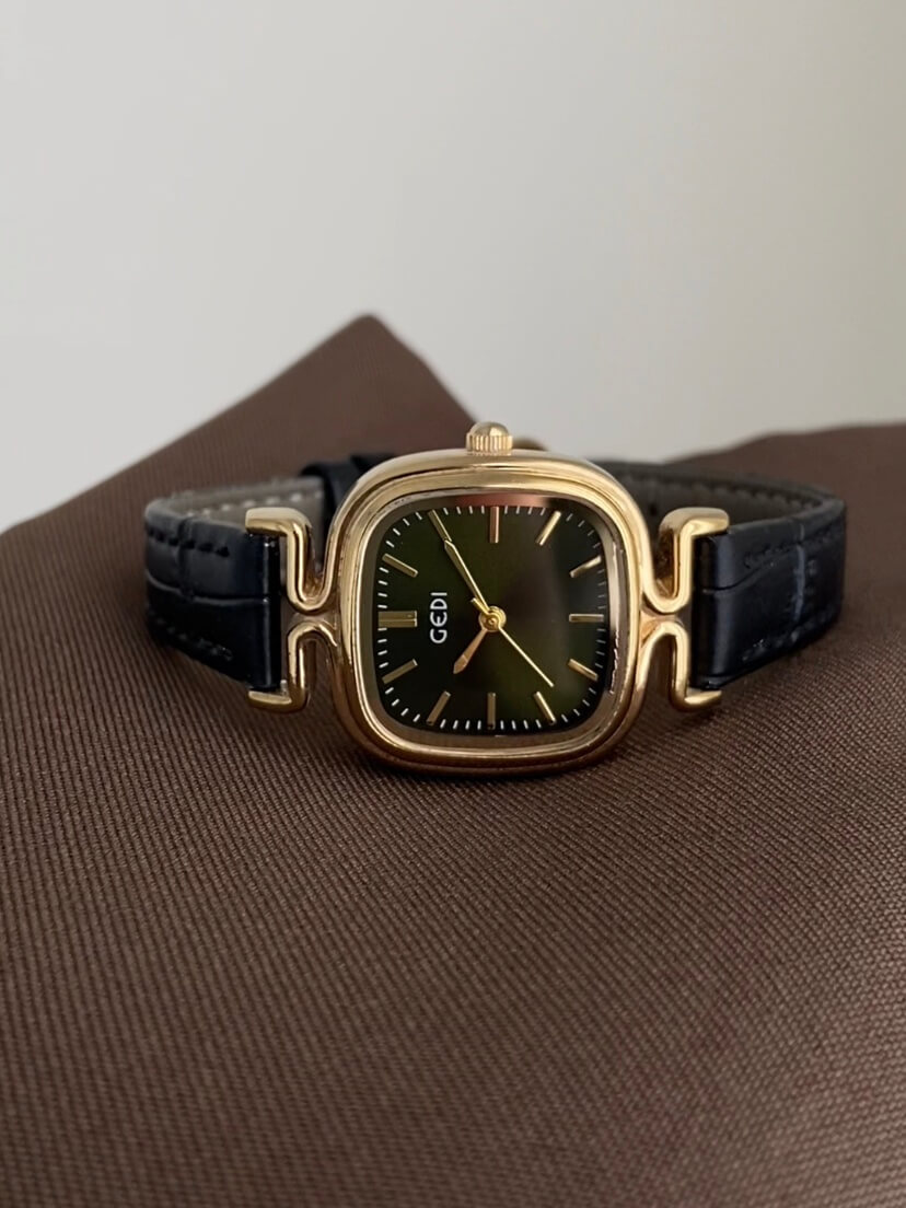 Vintage Emerald Green Square Leather Watch