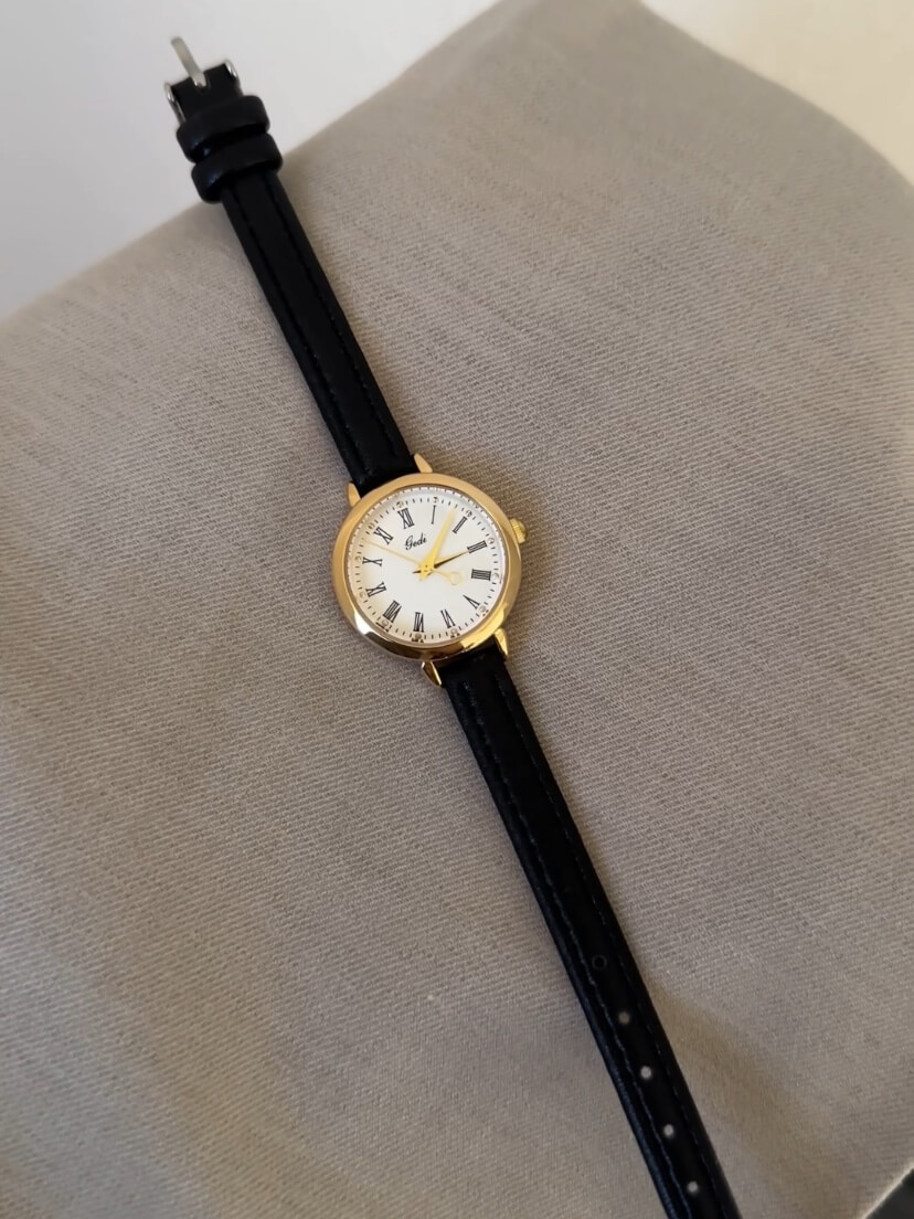 Classic Brown/Black Round Face Leather Watch