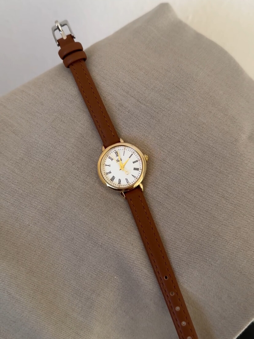 Classic Brown/Black Round Face Leather Watch