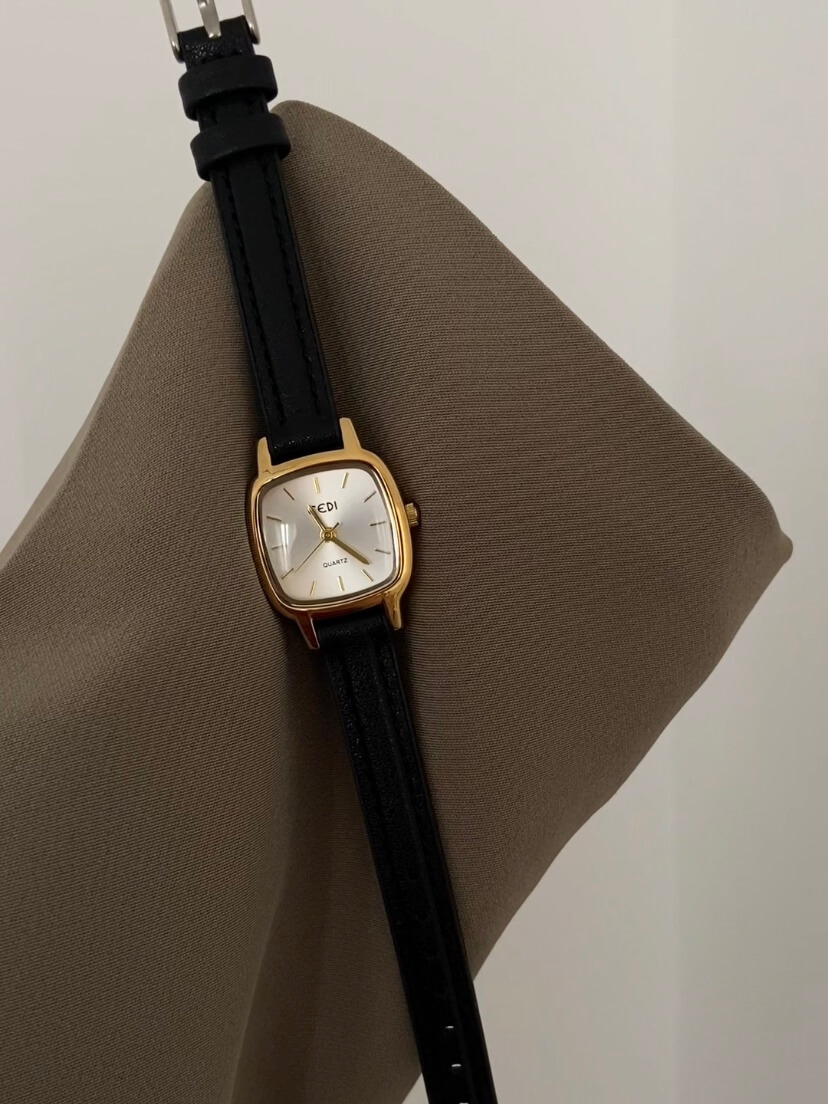 Minimalist Green/White Square Face Leather Watch