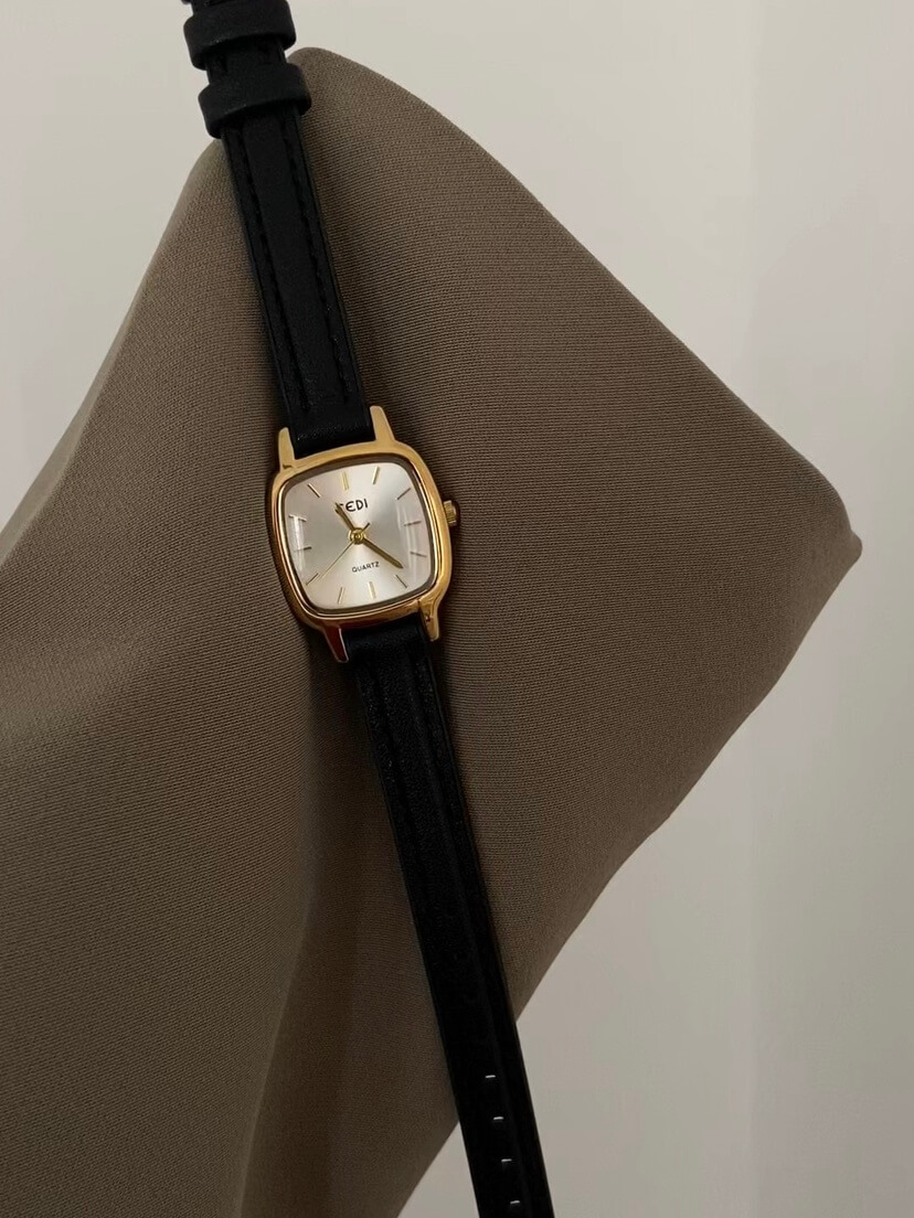 Minimalist Green/White Square Face Leather Watch