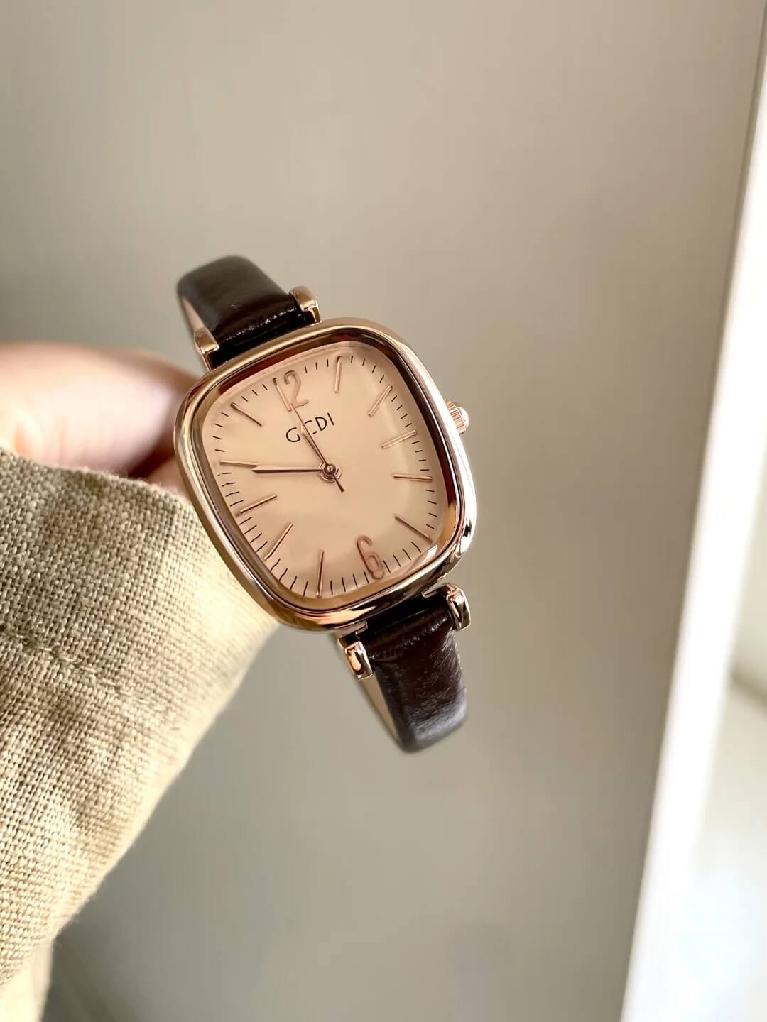 Chic Style Square Face Brown Leather Women‘s Watch