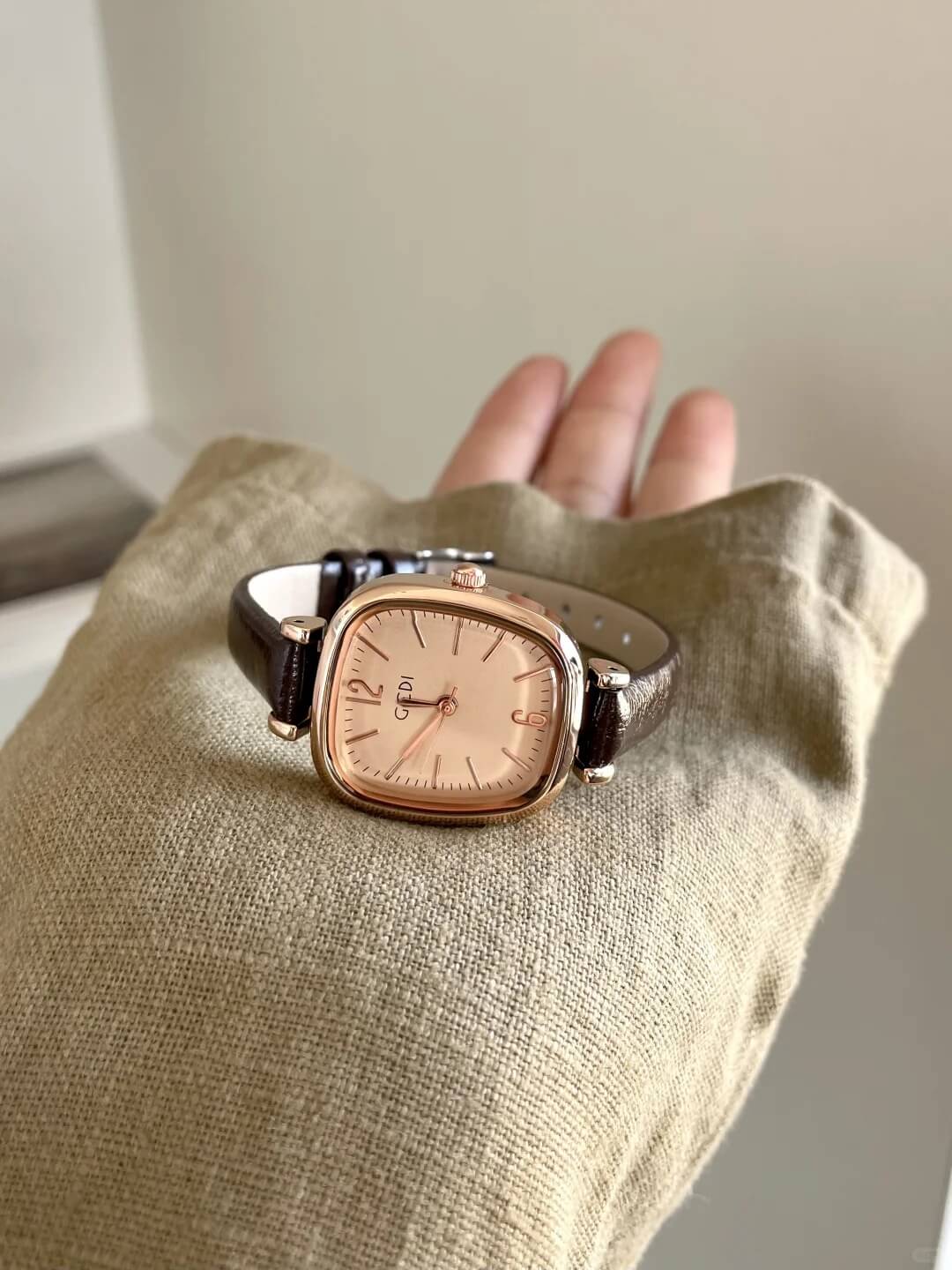 Chic Style Square Face Brown Leather Women‘s Watch