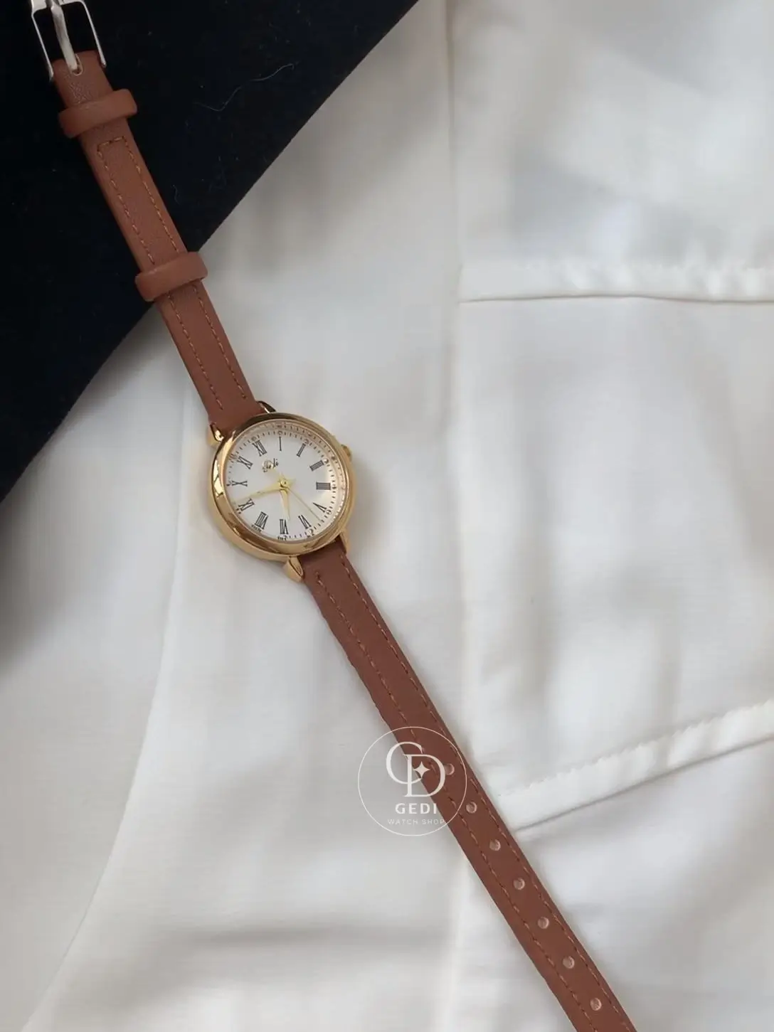 Classic Womens Watches Golden Watch with Brown Strap