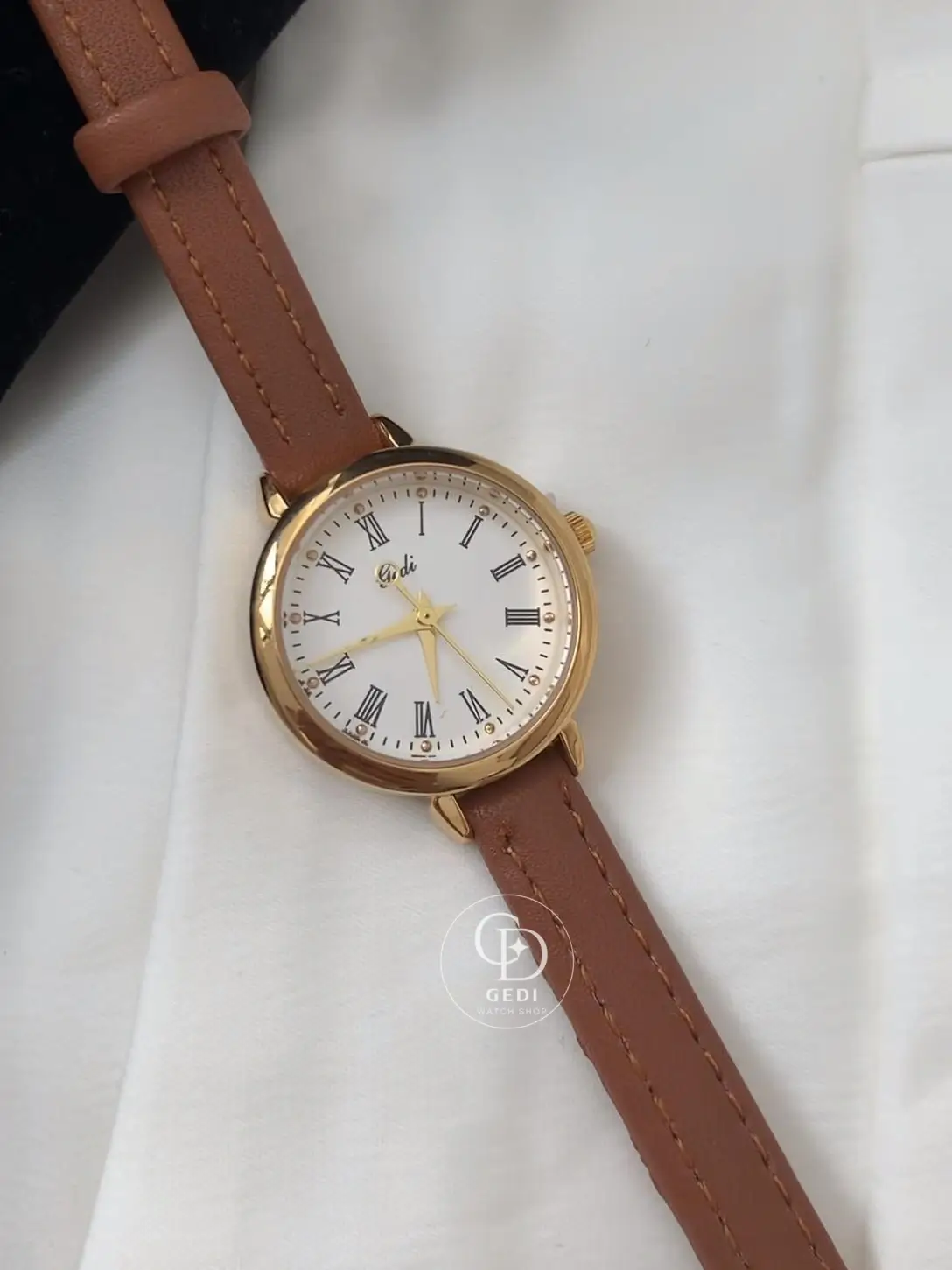 Classic Womens Watches Golden Watch with Brown Strap