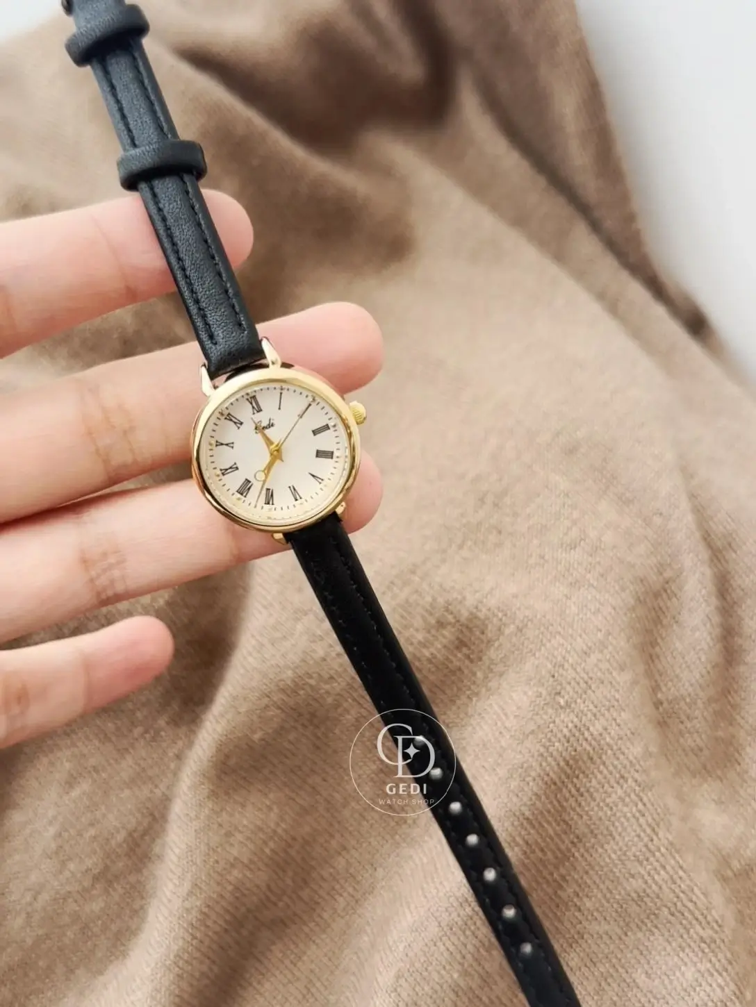 Classic Womens Watches Golden Watch with Brown Strap