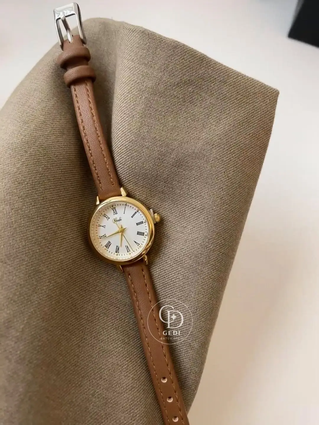 Classic Womens Watches Golden Watch with Brown Strap