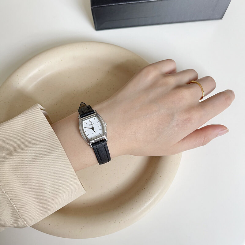 Vintage Style Black/Brown Barrel Leather Ladies Watch