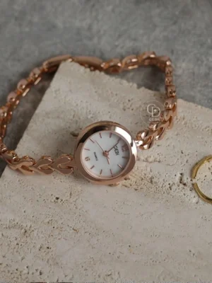 woman-watch-106-1 Vintage Style Gold/Silver Round Bracelet Watch