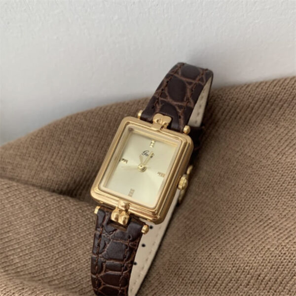 Vintage Style Brown/Black Rectangle Leathe Wristwatch