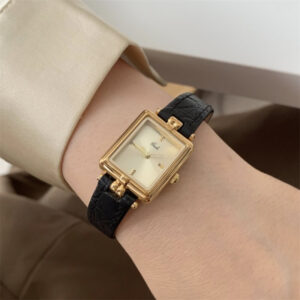 Vintage Style Brown/Black Rectangle Leathe Wristwatch