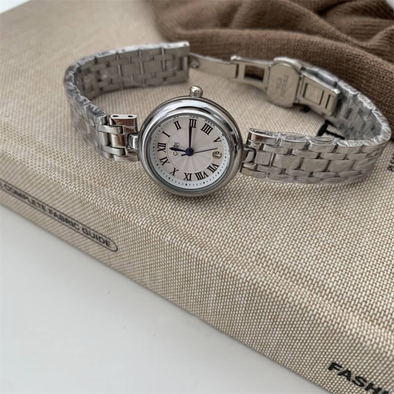 Minimalist Round Silver Band Watch