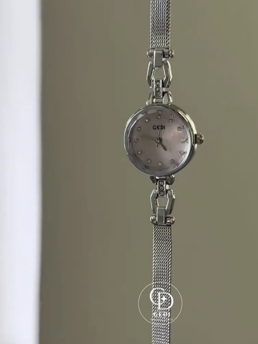 Elegant Silver Mesh Watch Round Face Watch For Women