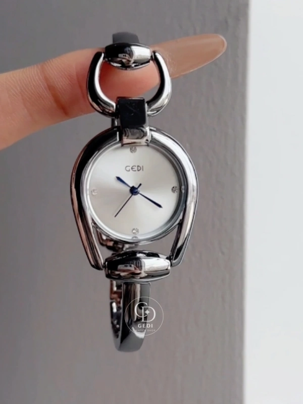Minimalist Silver Round Dial Irregular Watch for Women