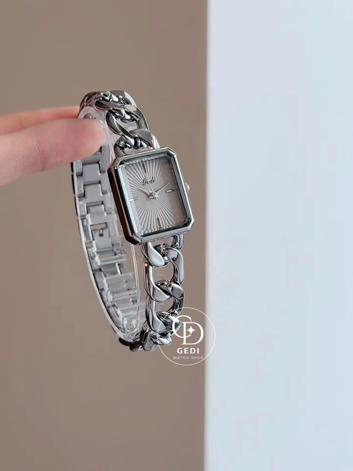 Chic Rectangular Silver Bracelet Women's Watch