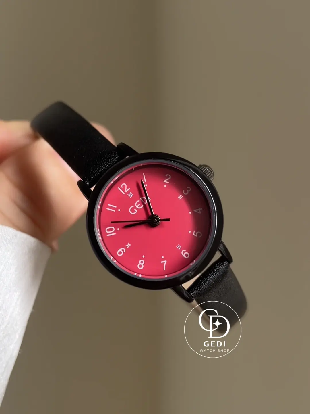Chic Raspberry Red Round Face Leather Watch for Women