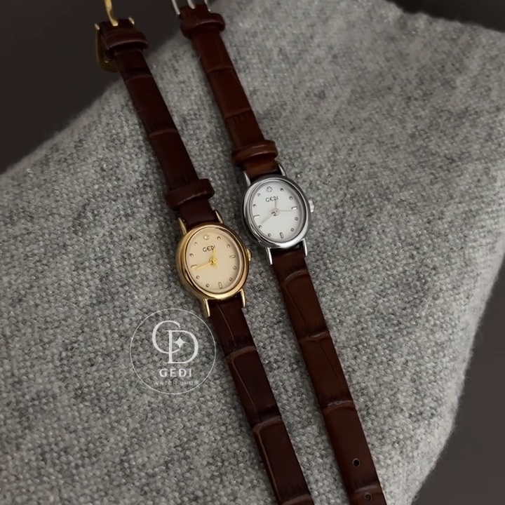 Dainty Small Oval Face Watch for Women Chic Black Leather Strap Ladies Watch