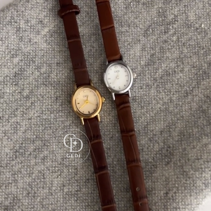 Dainty Small Oval Face Watch for Women Chic Black Leather Strap Ladies Watch
