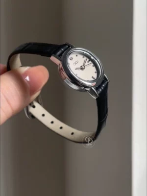 Dainty Small Oval Face Watch for Women Chic Black Leather Strap Ladies Watch