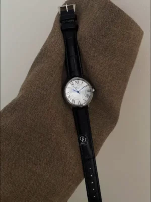 Chic Roman Numeral Ladies Watch Classic Big Round Face Black Leather Strap Watch for Women