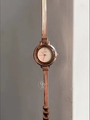 gediwatch322-1 Dainty Rose Gold Bracelet Ladies Watch Round Face Watch for Women