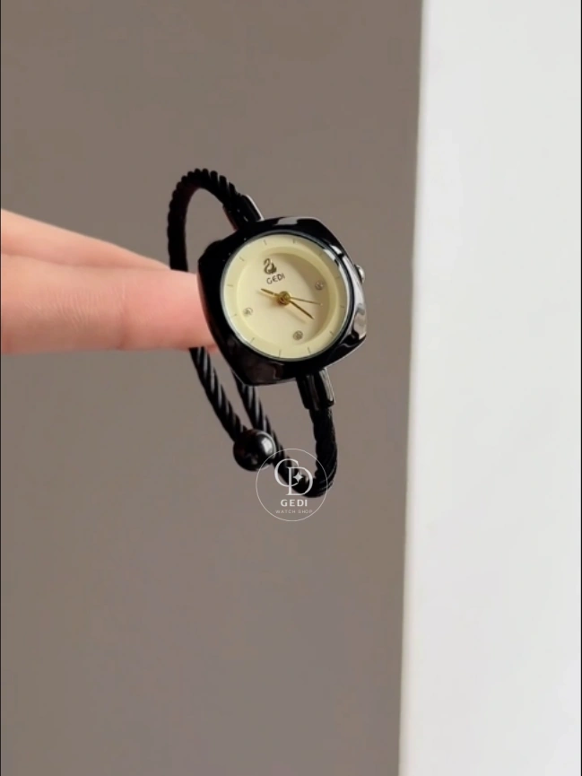 Chic Beige Dial Watch for Women Modern Black Bangle Ladies Watch