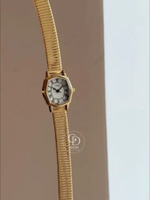 Vintage-inspired Hexagon Face Ladies Watch Classic Roman Numeral Gold Bracelet Watch for Women