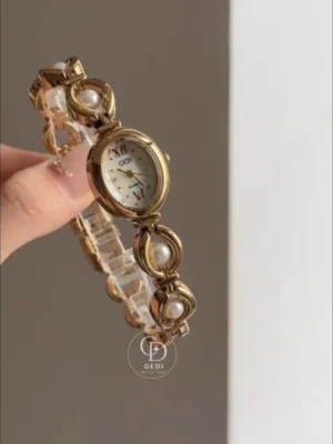 gediwatch338-4 Vintage-inspired Pearl Accents Bracelet Watch for Women Elegant Small Dial Ladies Watch