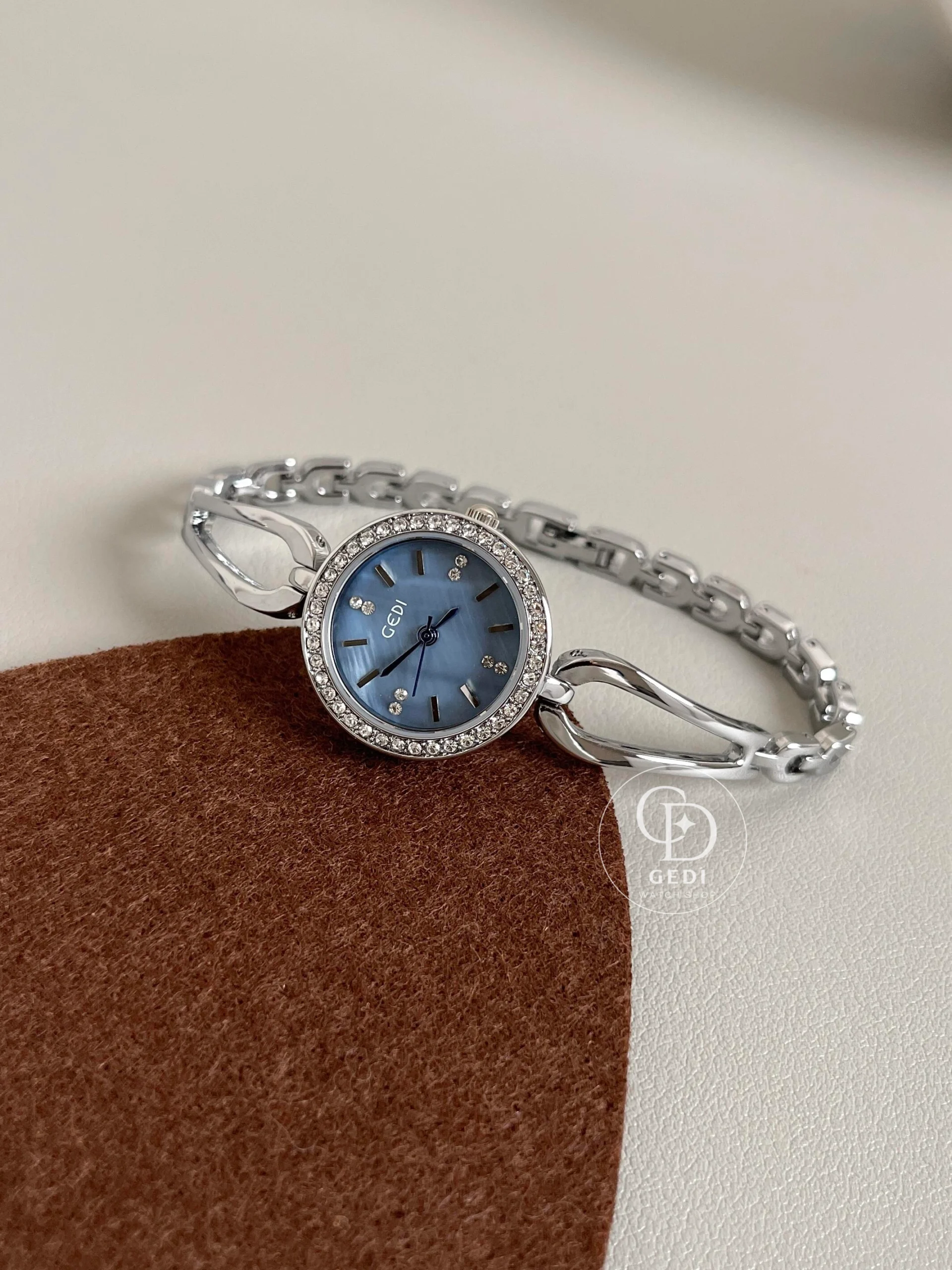 GEDI Elegant Round Mother-of-Pearl Dial Watch Glacier Blue Watch